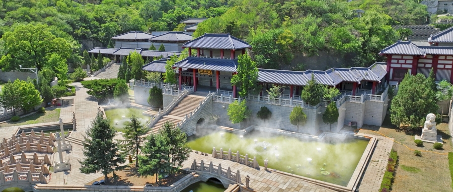 长城华人怀思堂墓区景观